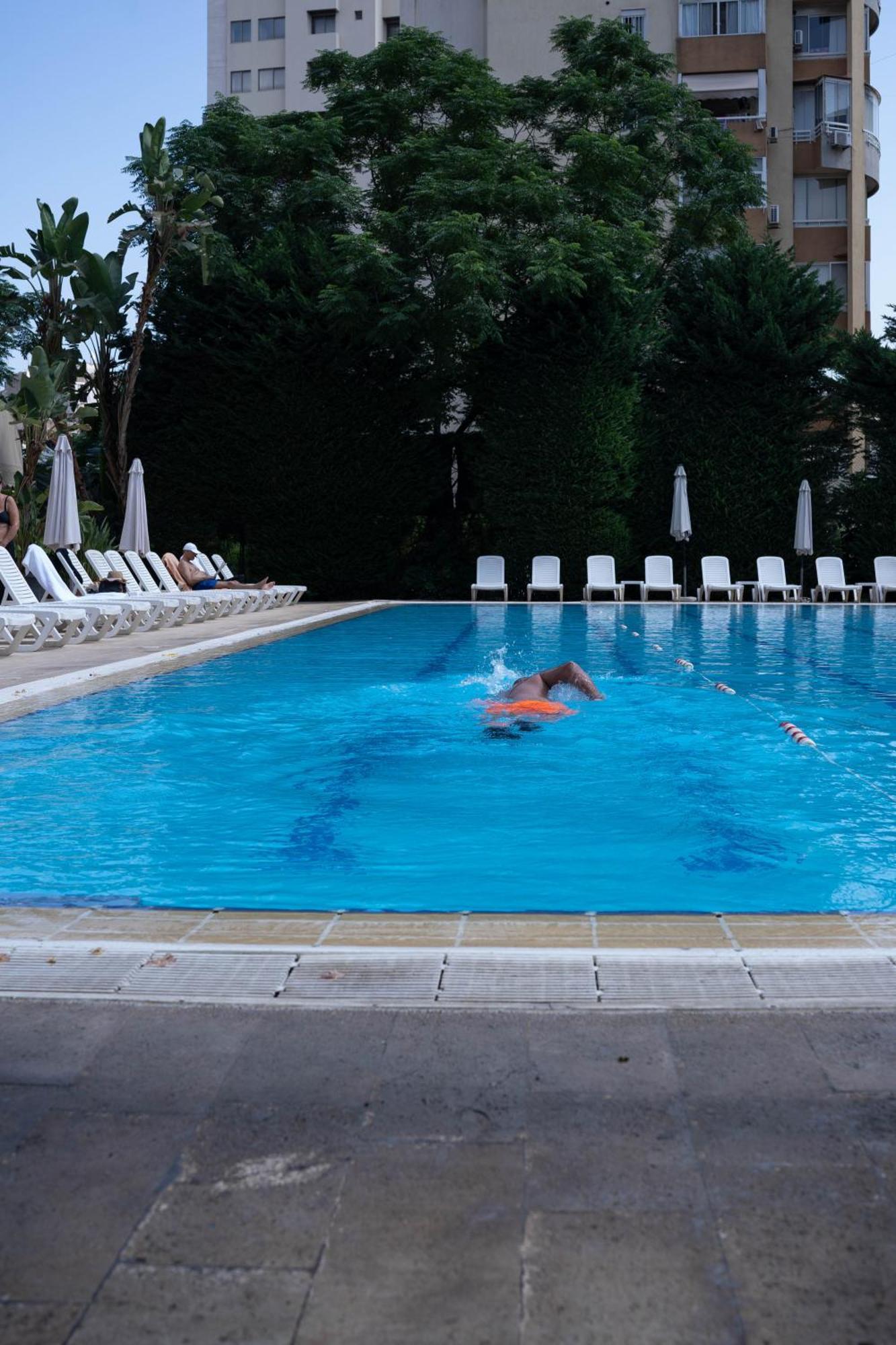 Cosmopolitan Hotel Beirut Bagian luar foto