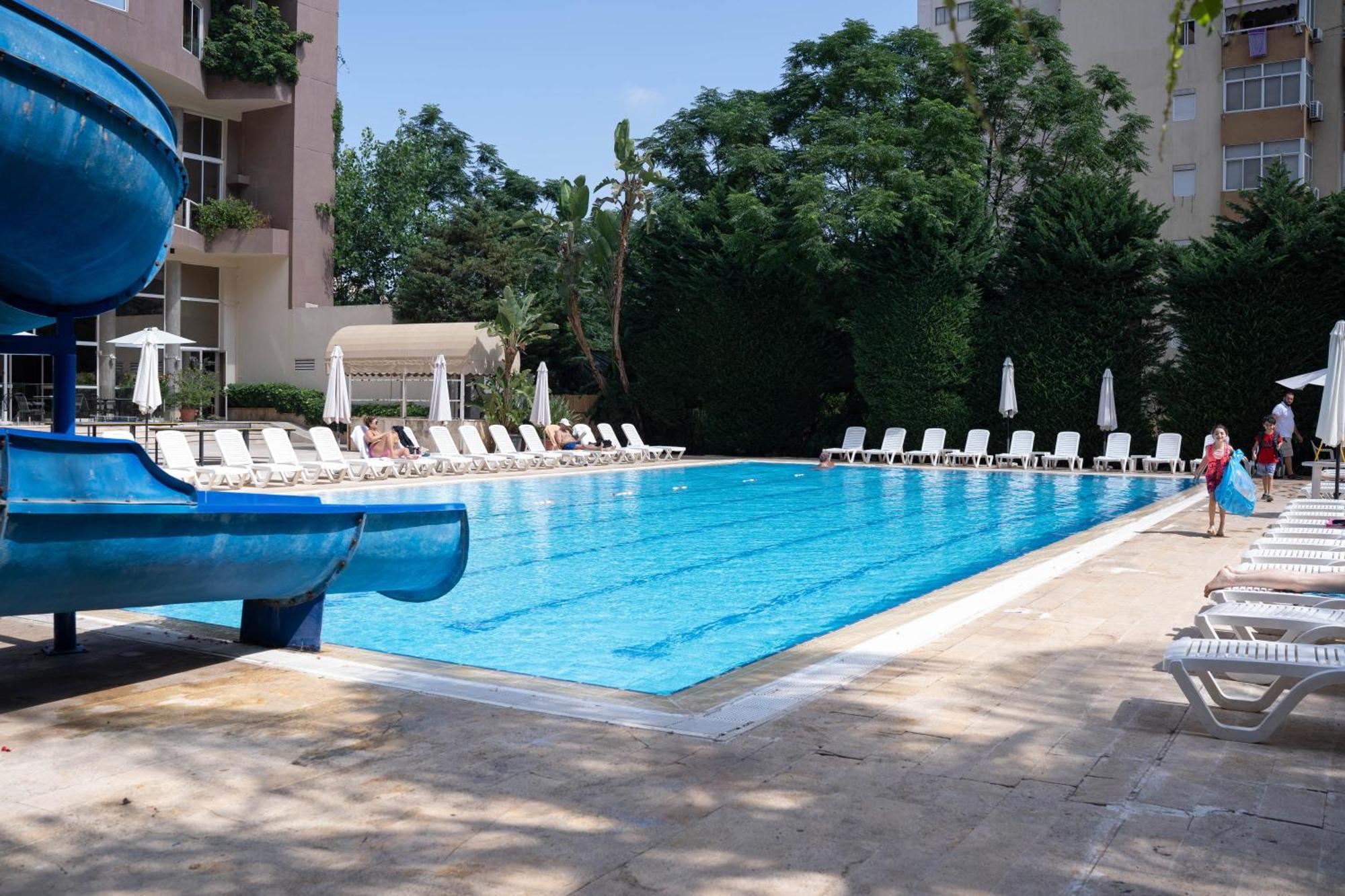 Cosmopolitan Hotel Beirut Bagian luar foto